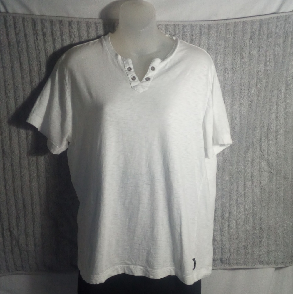KENNETH COLE REACTION WHITE TOP SIZE L